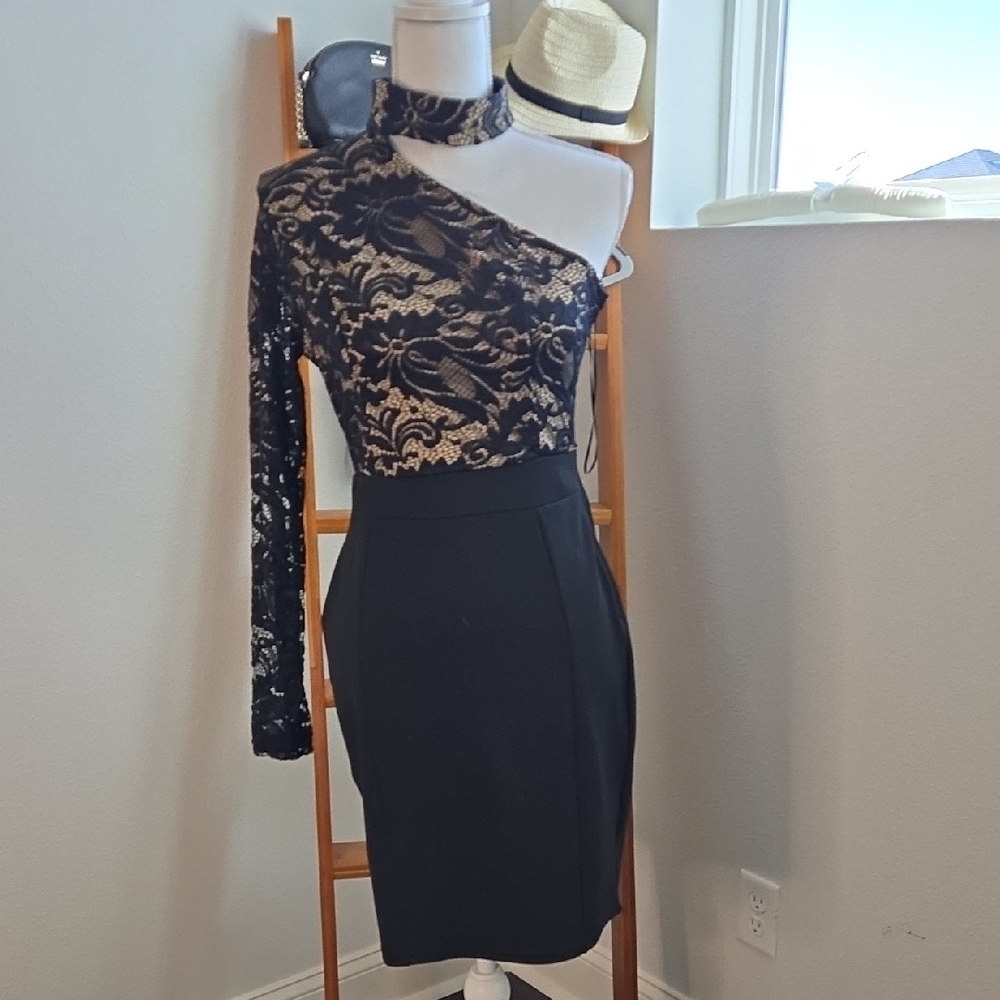 Elegant 3-Dress Bundle - Picture 6 of 7